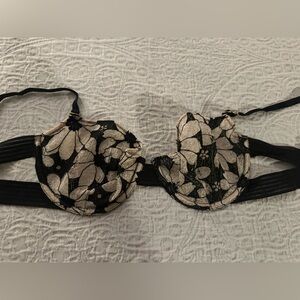 Victoria's Secret Black and Cream Floral Lace Bra